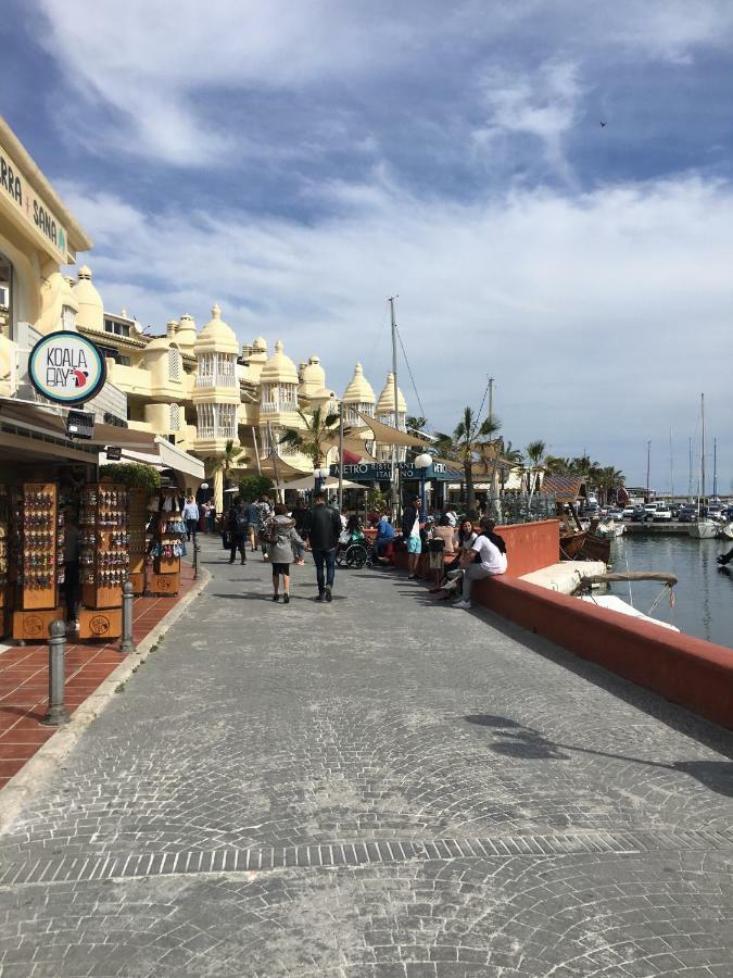 Magnificent Port-Beach 5* Luxury Residence Benalmádena Eksteriør billede
